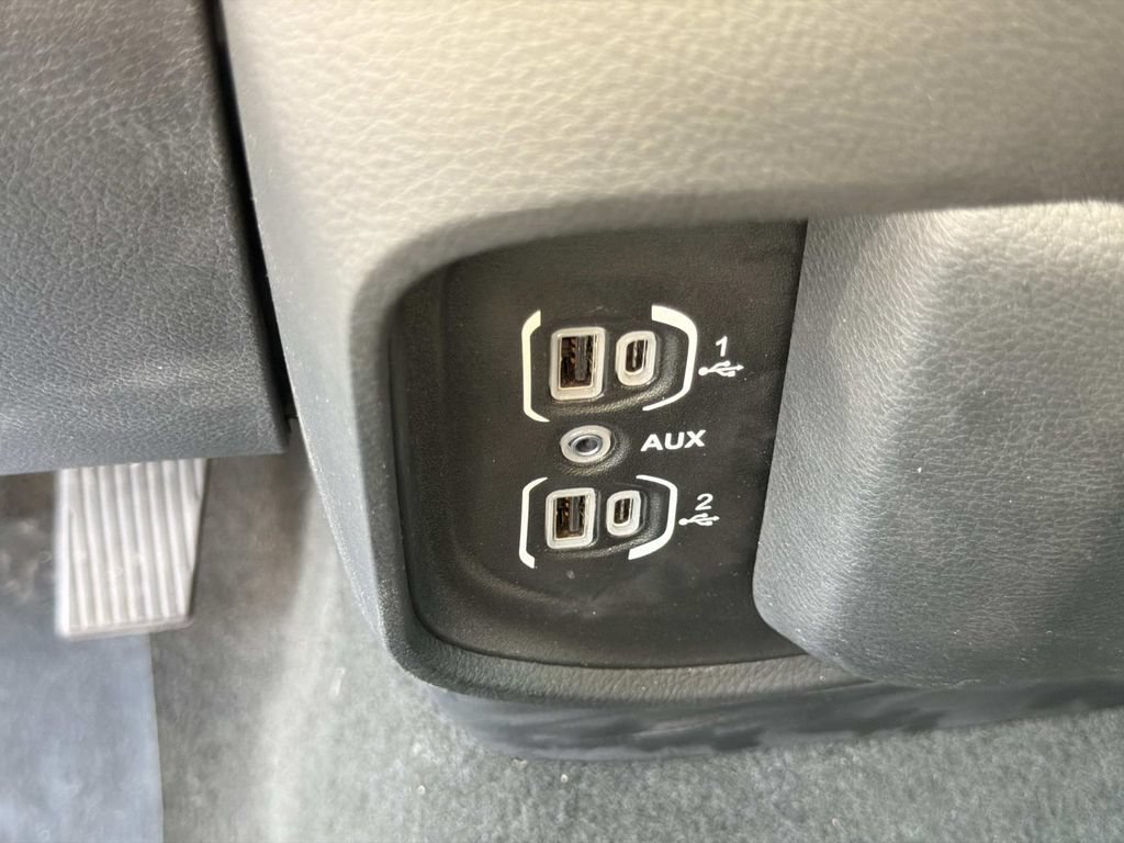 Used 2024 RAM 1500 Tradesman AWD/4WD image 31