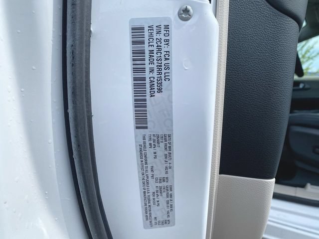 Used 2024 Chrysler Pacifica Limited FWD image 32
