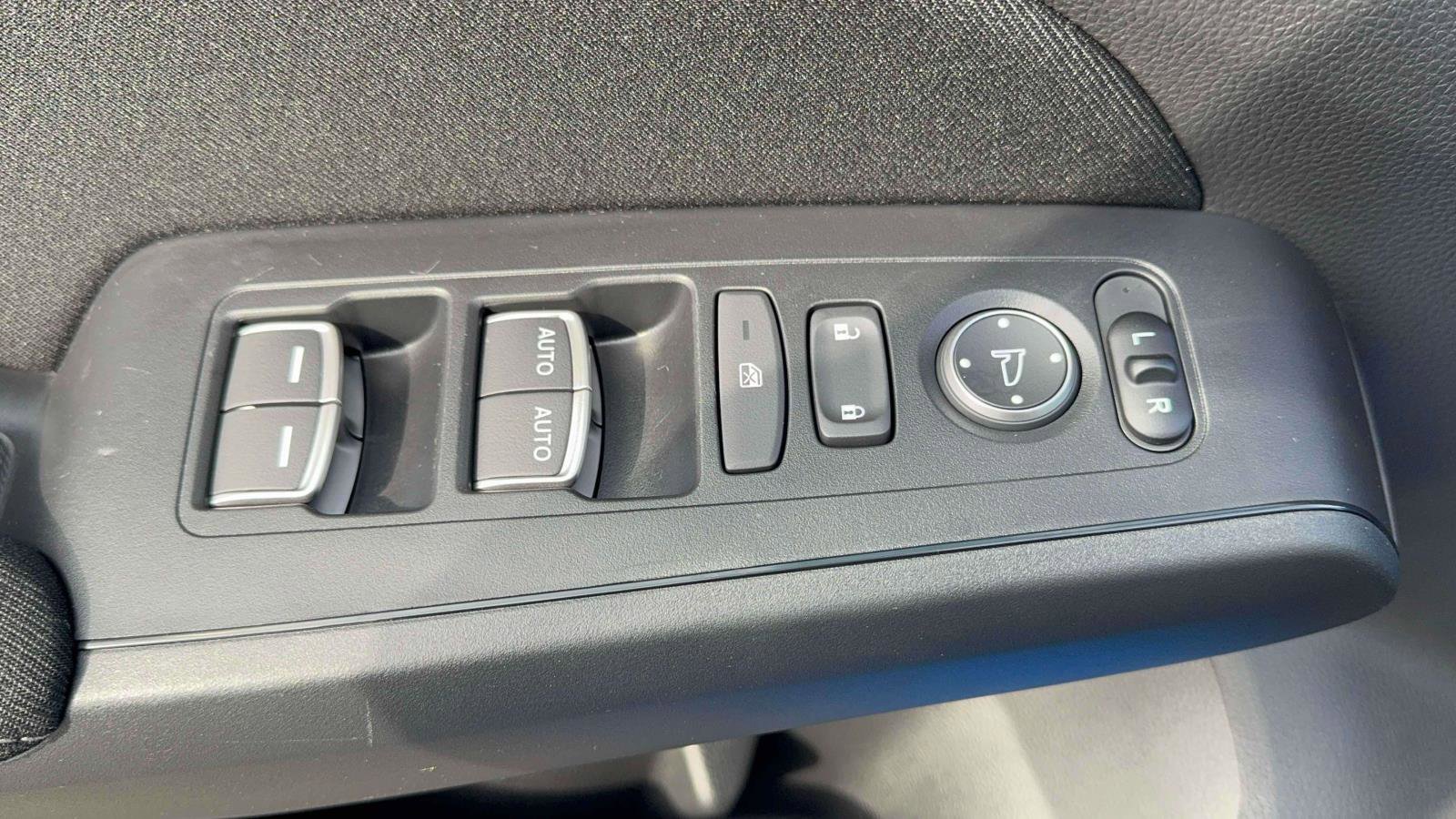 Used 2022 Honda Civic Sport image 11