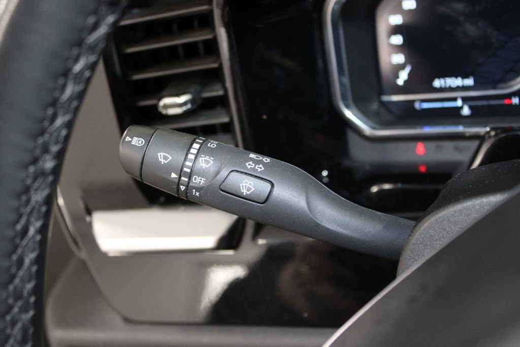 Used 2024 GMC Sierra 1500 SLT image 24