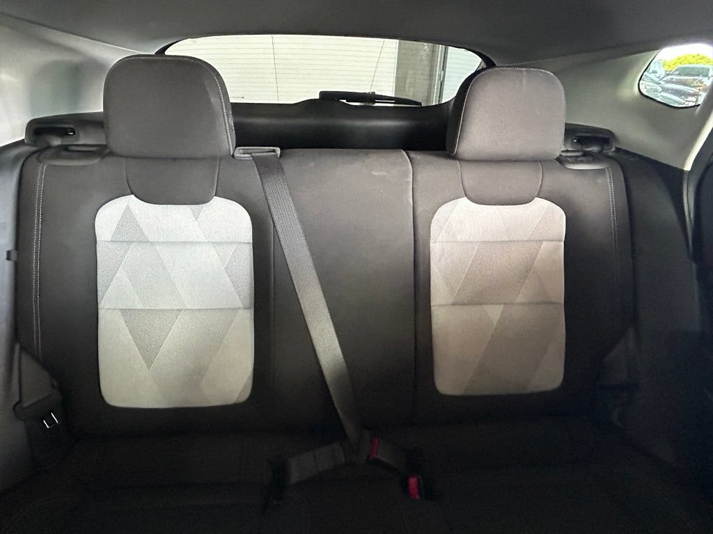 Used 2025 Chevrolet Trax LS FWD image 17