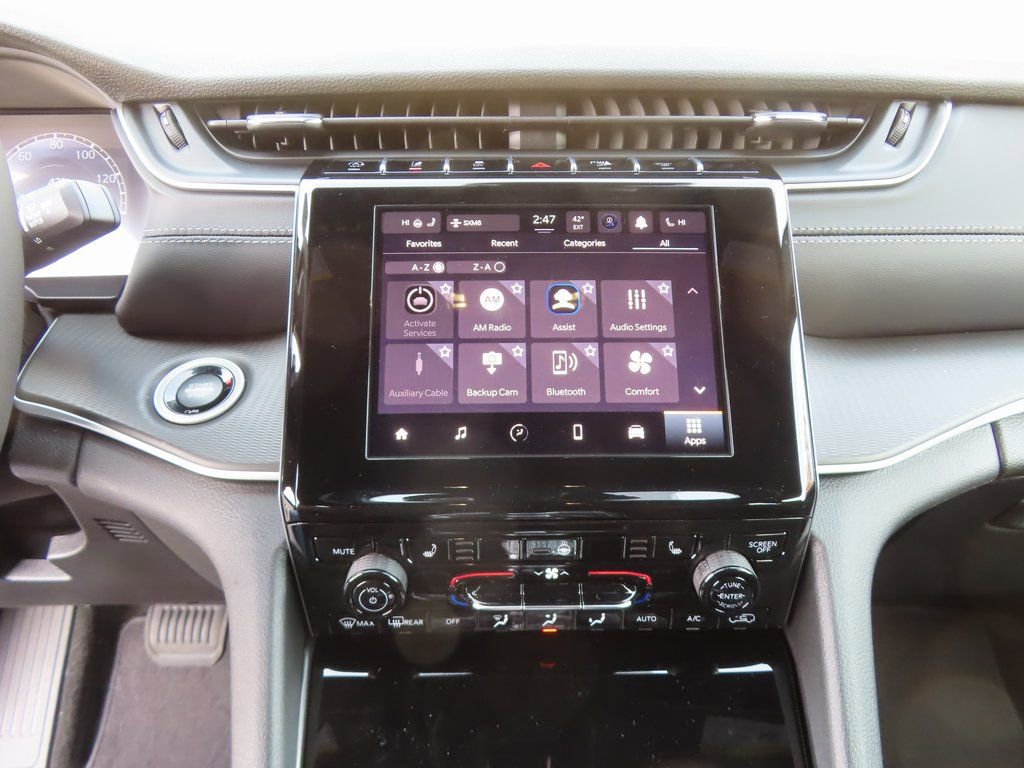 New 2025 Jeep Grand Cherokee Altitude image 5