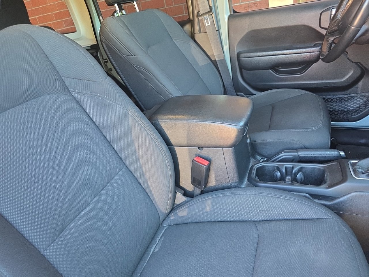 Used 2023 Jeep Wrangler Unlimited Sport AWD/4WD image 41