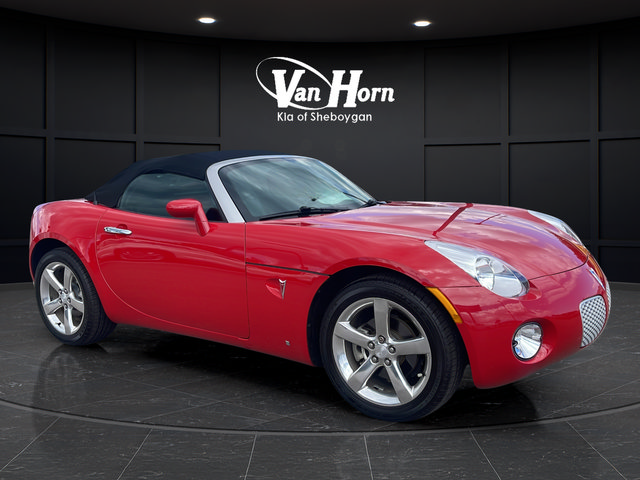 Used 2007 Pontiac Solstice Convertible RWD image 1