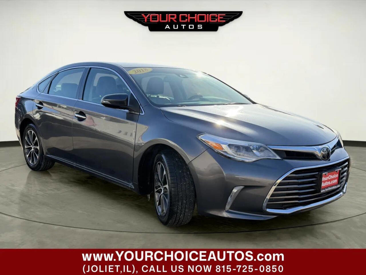 Used 2018 Toyota Avalon XLE image 9