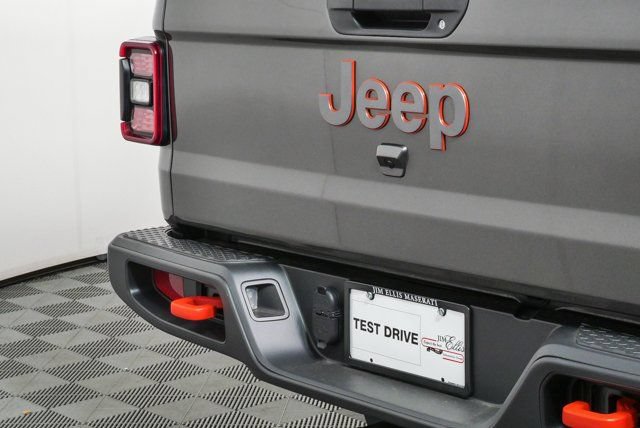 Used 2025 Jeep Gladiator Mojave w/ Convenience Group AWD/4WD image 34