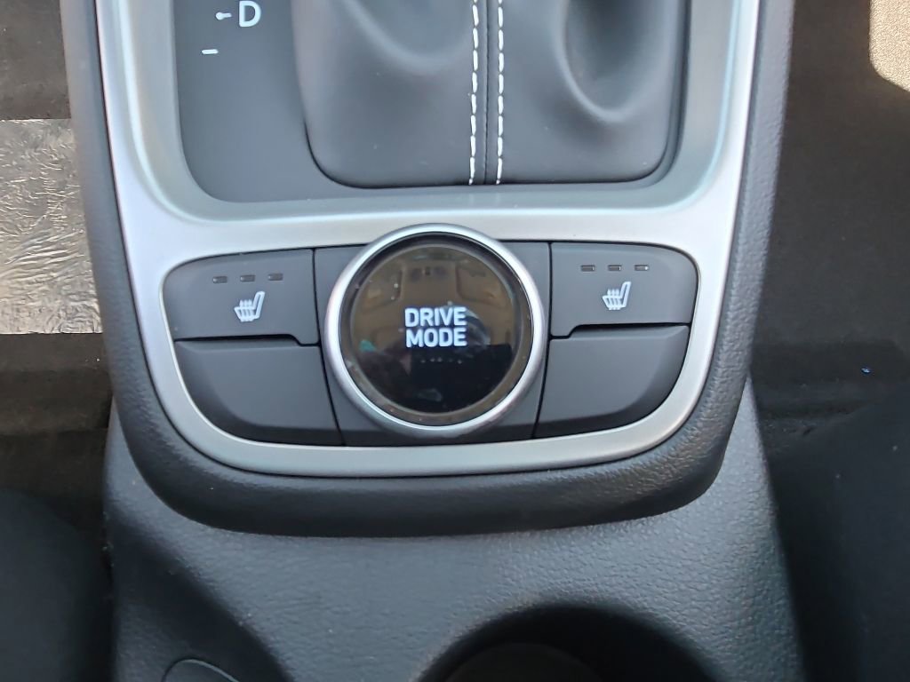 New 2026 Hyundai Venue SEL FWD image 24