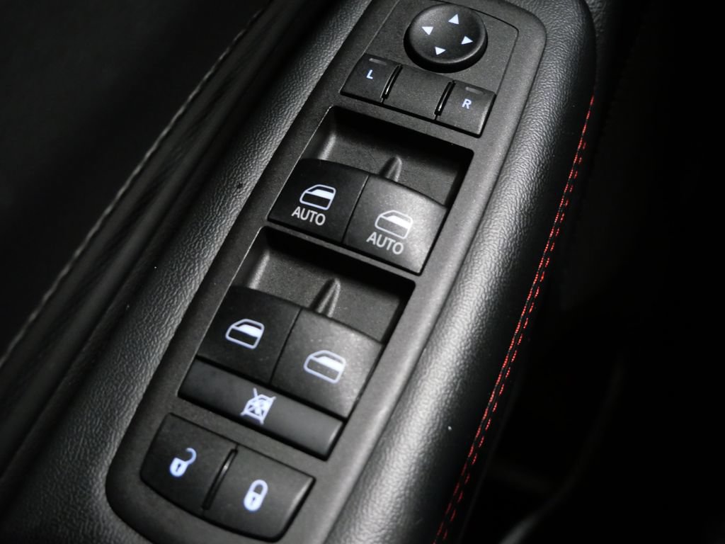 Used 2025 Dodge Durango GT AWD/4WD image 13