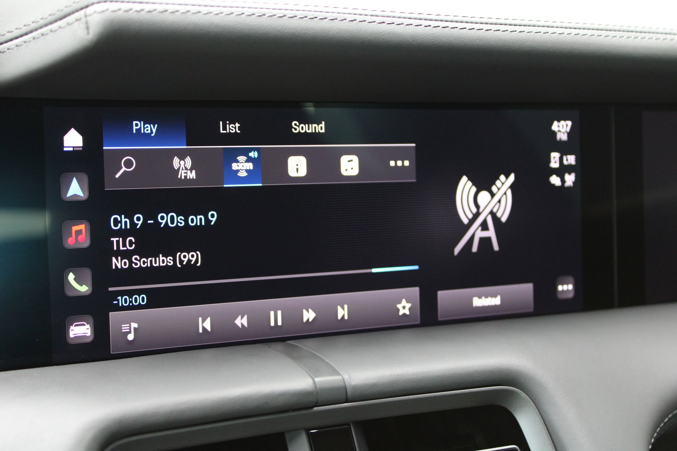 Used 2023 Porsche Taycan GTS image 17