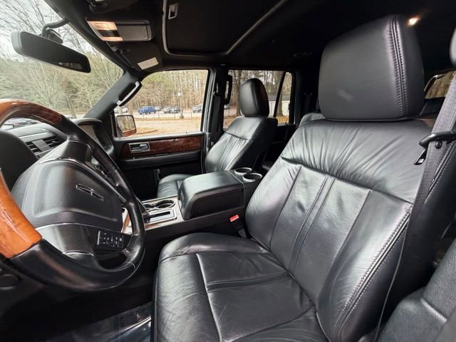 Used 2015 Lincoln Navigator L 4WD image 13