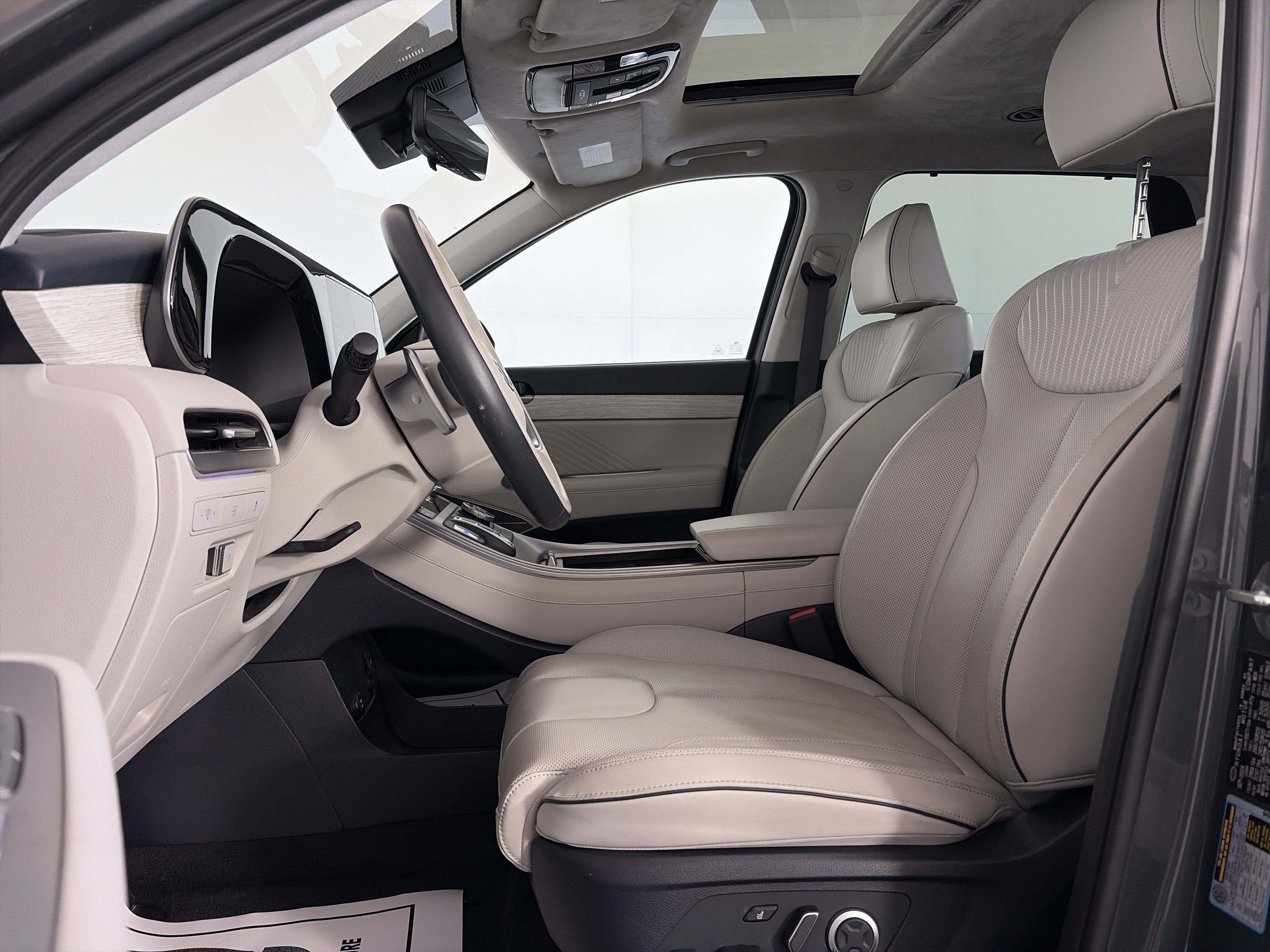 Certified 2025 Hyundai Palisade Calligraphy AWD/4WD image 8
