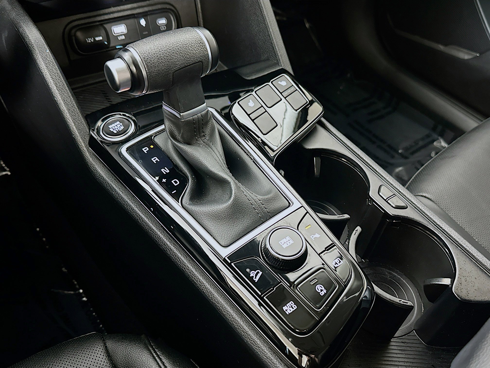 Certified 2025 Kia Sportage EX FWD image 17