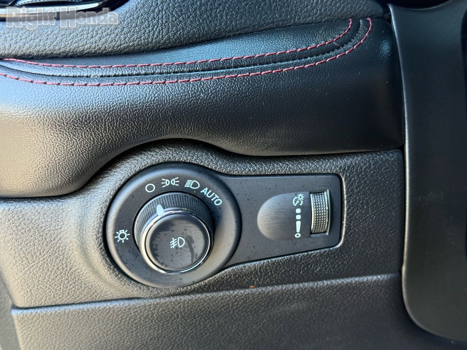 Used 2022 Dodge Durango R/T w/ Blacktop Package image 15