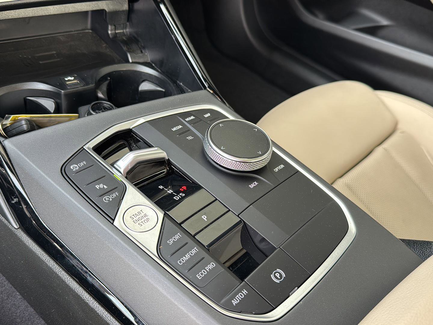 Certified 2024 BMW 230i Coupe w/ Convenience Package image 22