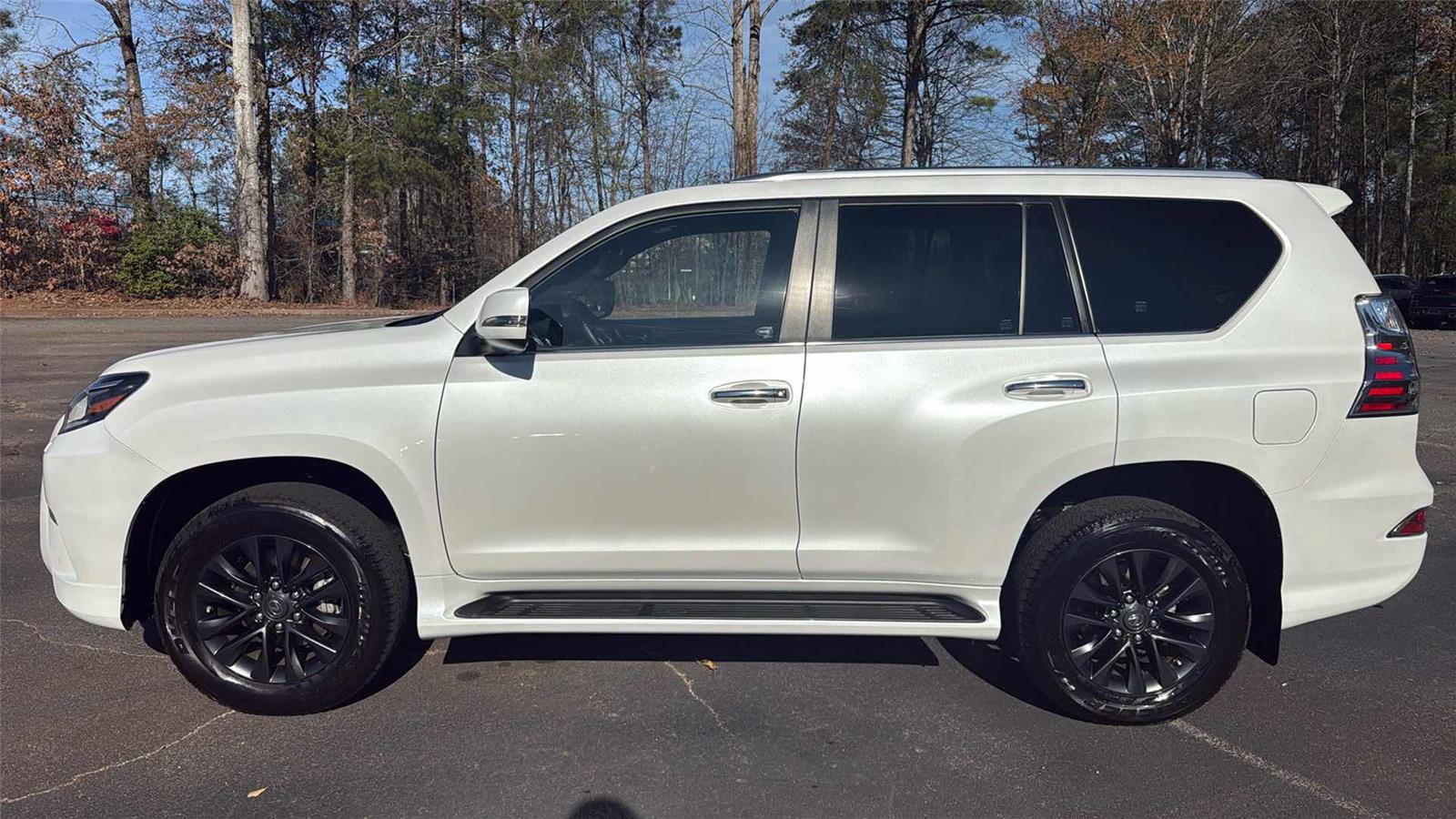 Used 2023 Lexus GX 460 Premium image 8
