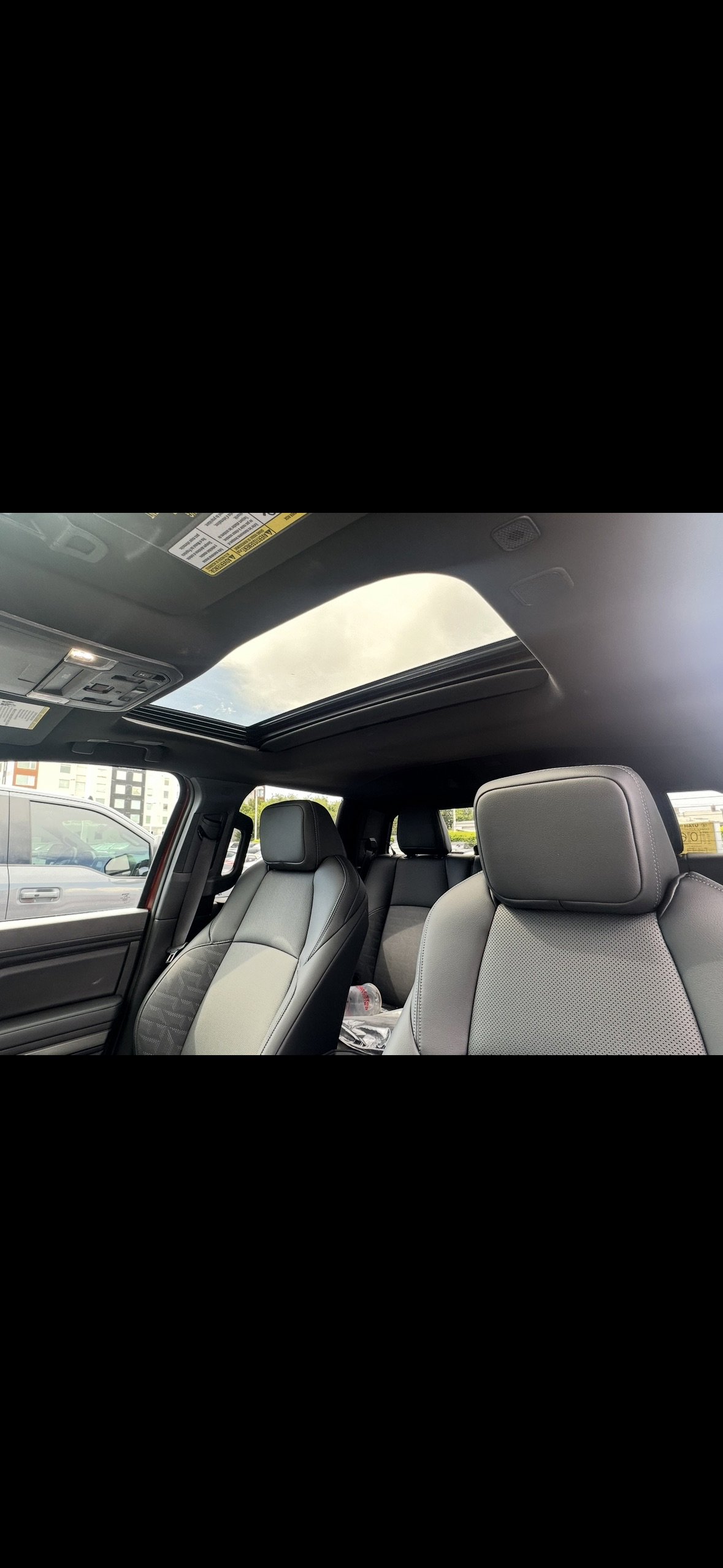 Used 2025 Toyota Tacoma TRD Sport image 16