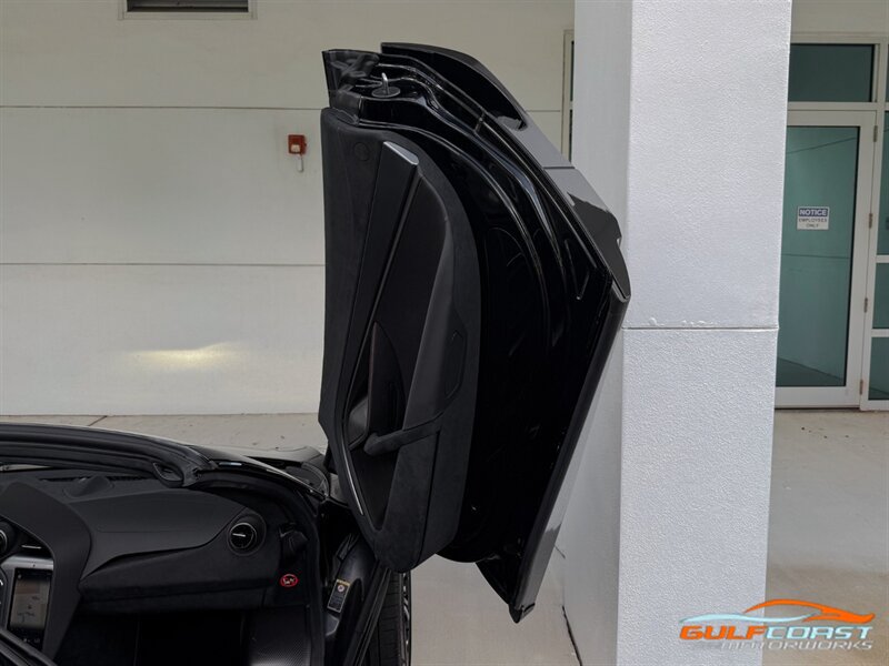 Used 2024 McLaren 750S Spider RWD image 34