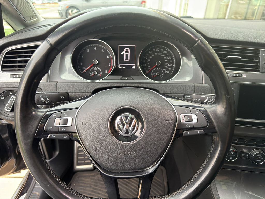 Used 2017 Volkswagen Golf Alltrack SEL image 22