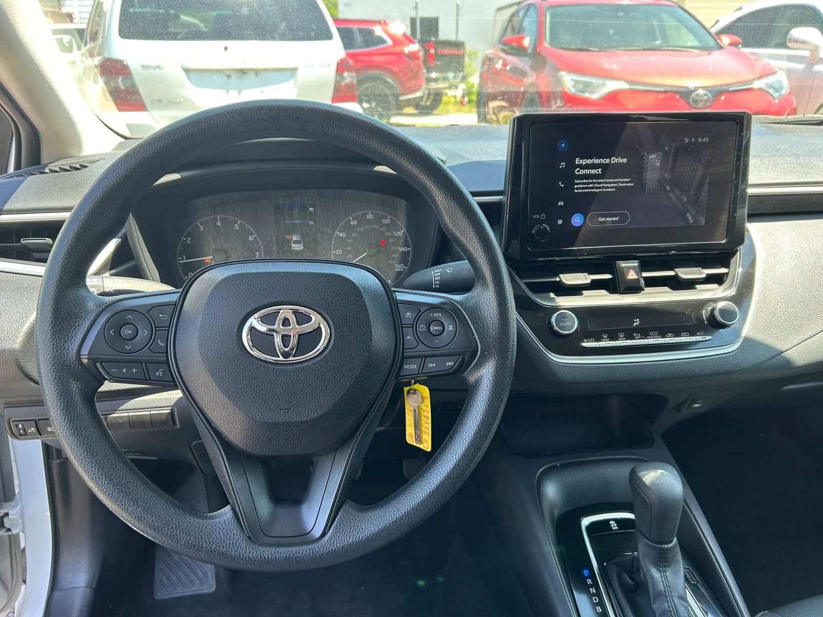 Used 2025 Toyota Corolla LE FWD image 5