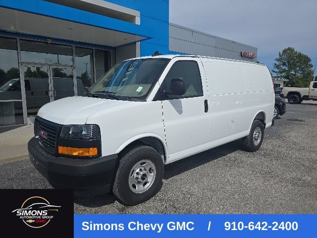 Used 2025 GMC Savana 3500 RWD image 1