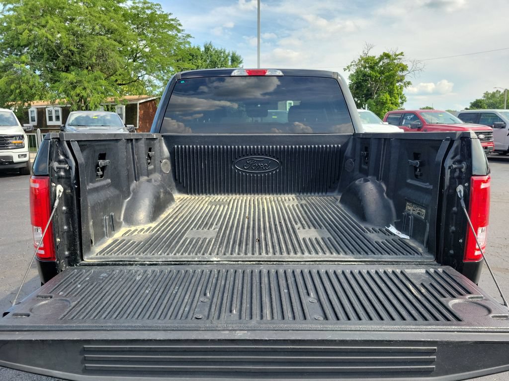 Used 2016 Ford F150 XLT w/ Trailer Tow Package RWD image 10