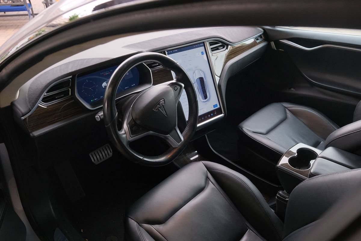 Used 2016 Tesla Model S P90D image 47