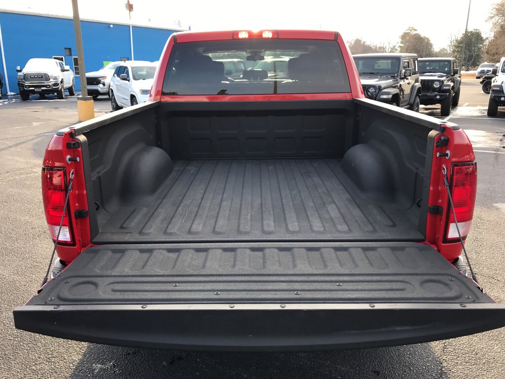 Certified 2021 RAM 1500 Tradesman w/ Chrome Appearance Group image 27