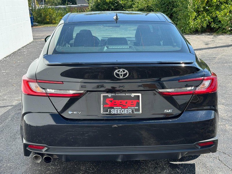 Certified 2025 Toyota Camry Hybrid image 8