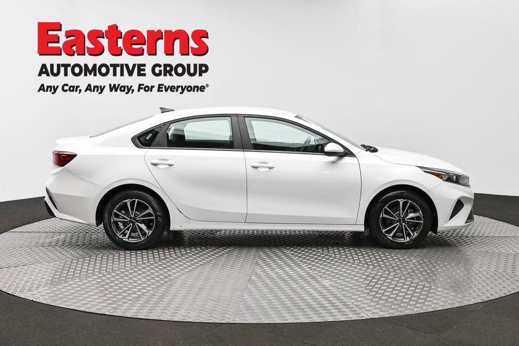 Used 2024 Kia Forte LXS FWD image 4