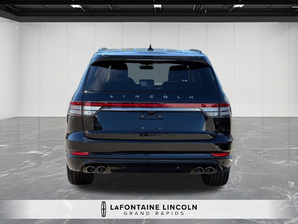 Certified 2023 Lincoln Aviator Reserve w/ Equipment Group 201A AWD/4WD image 4