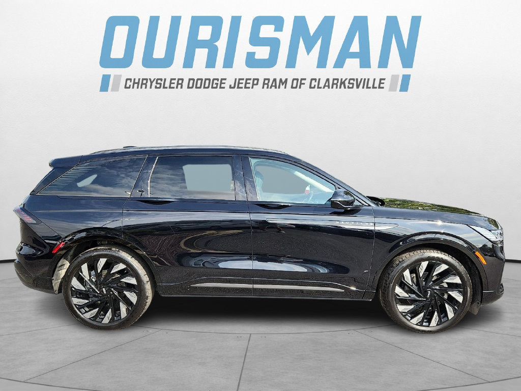 Used 2026 Lincoln Nautilus Reserve w/ Equipment Group 203A AWD/4WD image 7