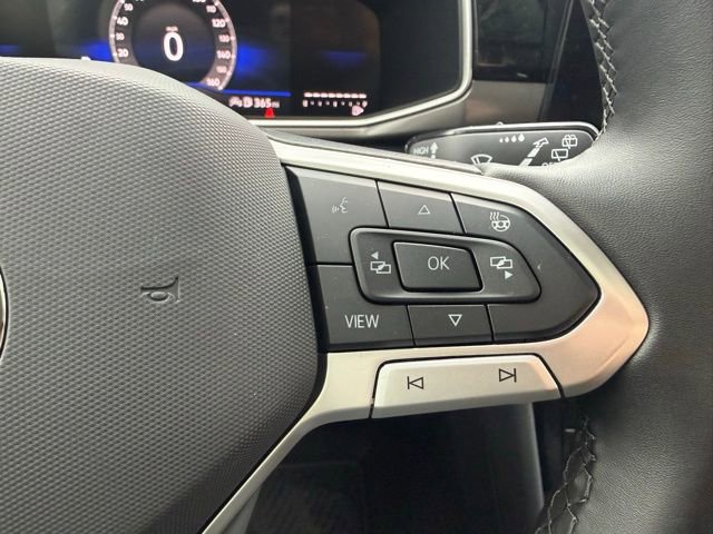 New 2026 Volkswagen Taos SE image 16