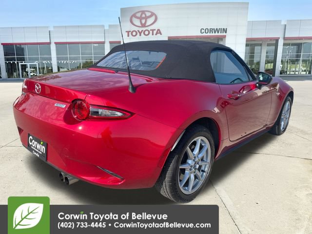 Used 2016 MAZDA MX-5 Miata Sport RWD image 5