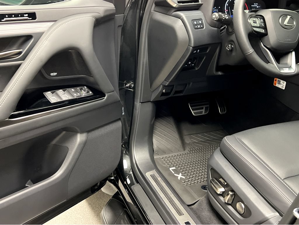 New 2026 Lexus LX 600 F Sport AWD/4WD image 8