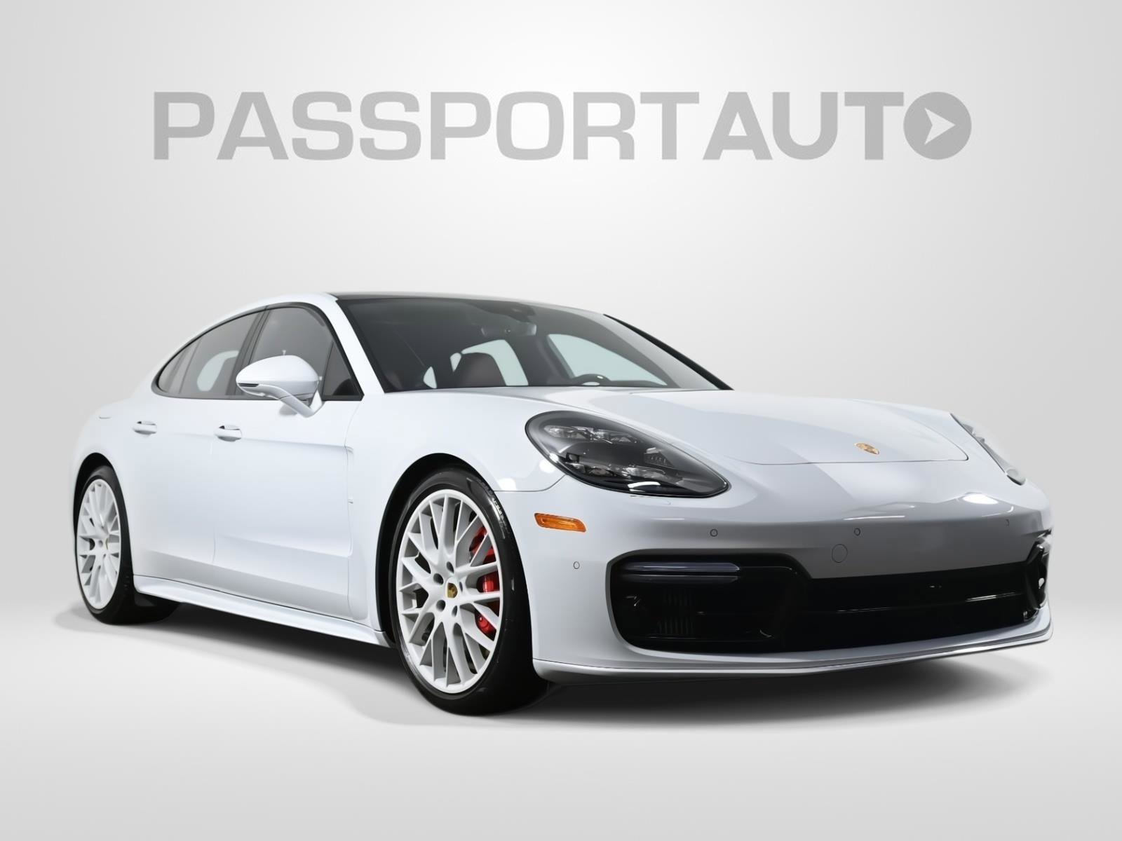 Used 2020 Porsche Panamera GTS image 3
