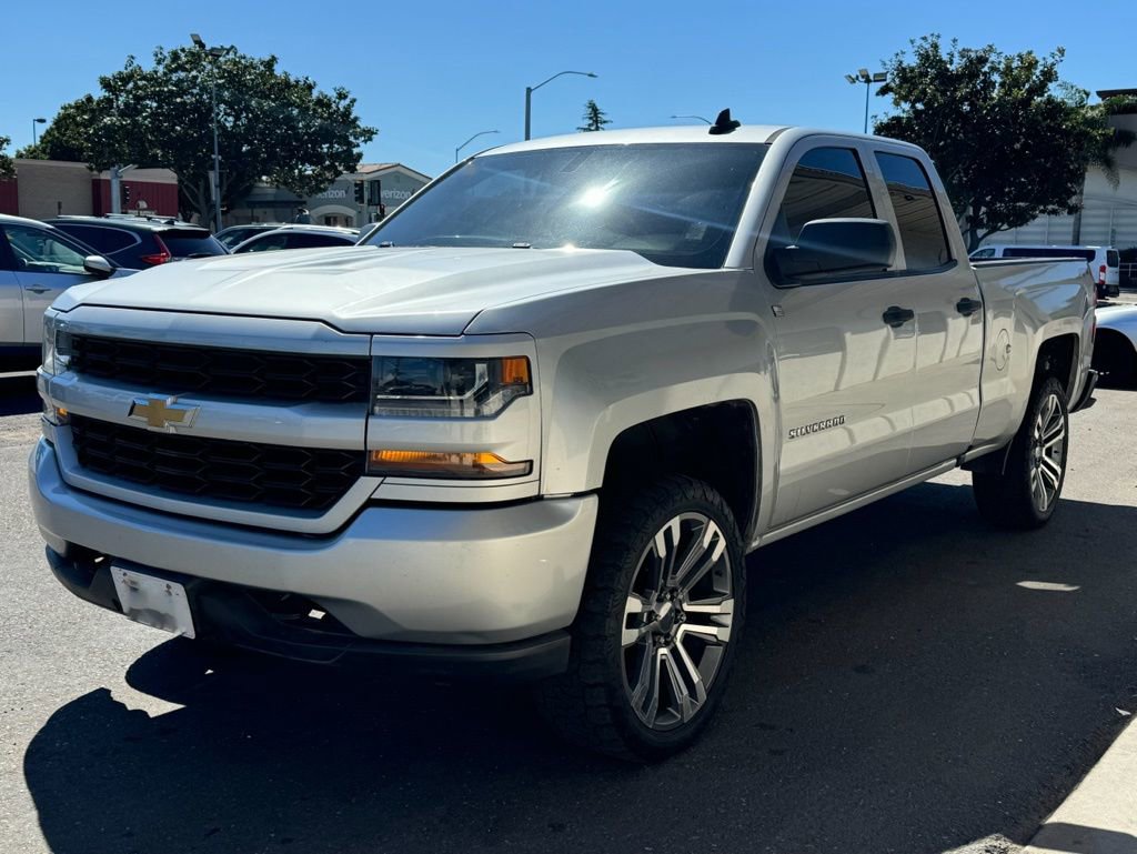Used 2017 Chevrolet Silverado 1500 Custom w/ Custom Convenience Package image 8