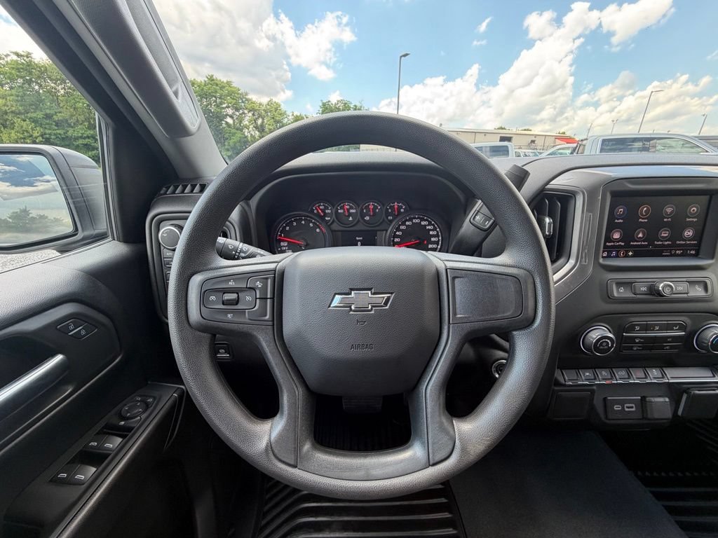 Used 2024 Chevrolet Silverado 1500 Custom w/ Dark Appearance Package AWD/4WD image 8