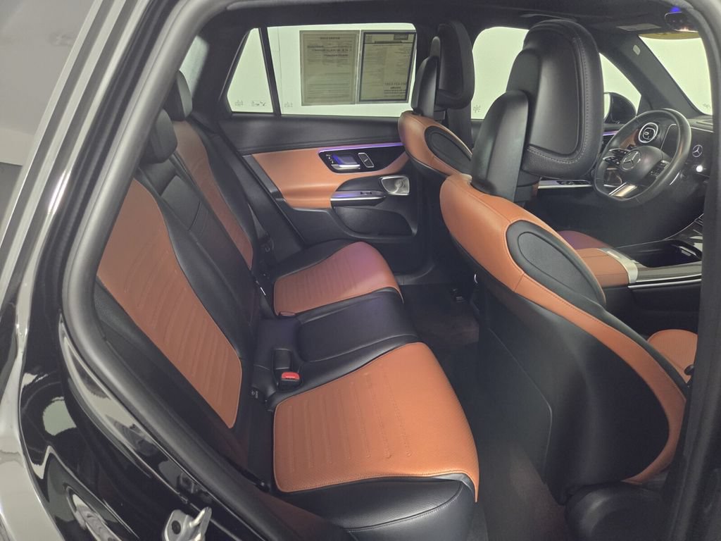 Used 2023 Mercedes-Benz GLC 300 image 30