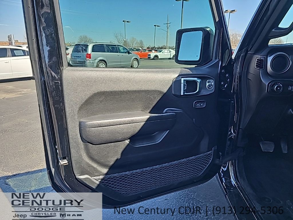 Used 2023 Jeep Wrangler Sport S image 13