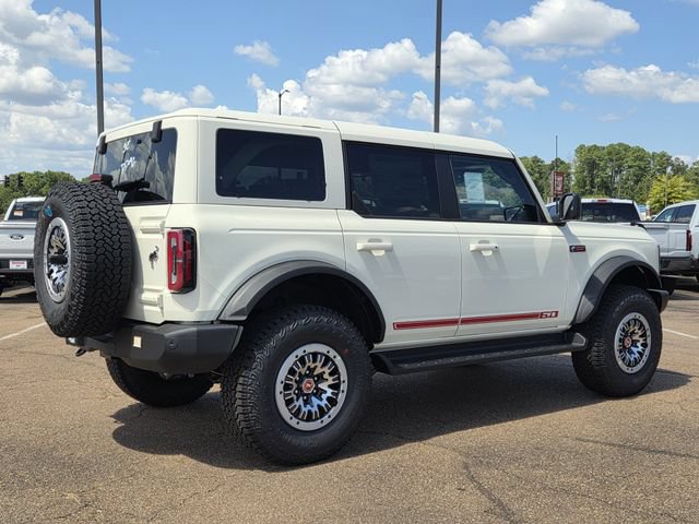 New 2026 Ford Bronco Outer Banks w/ Sasquatch Package AWD/4WD image 3