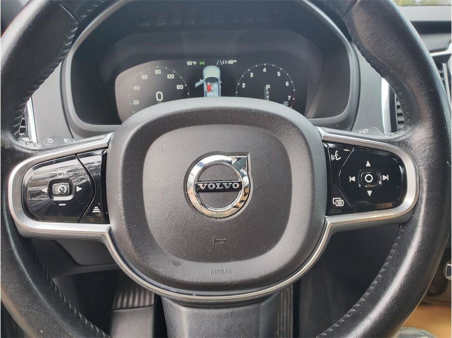 Used 2018 Volvo XC90 T6 Momentum w/ Momentum Plus Package AWD/4WD image 26