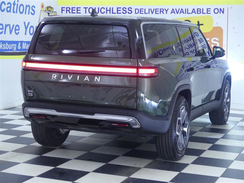 Used 2024 Rivian R1T Adventure image 7