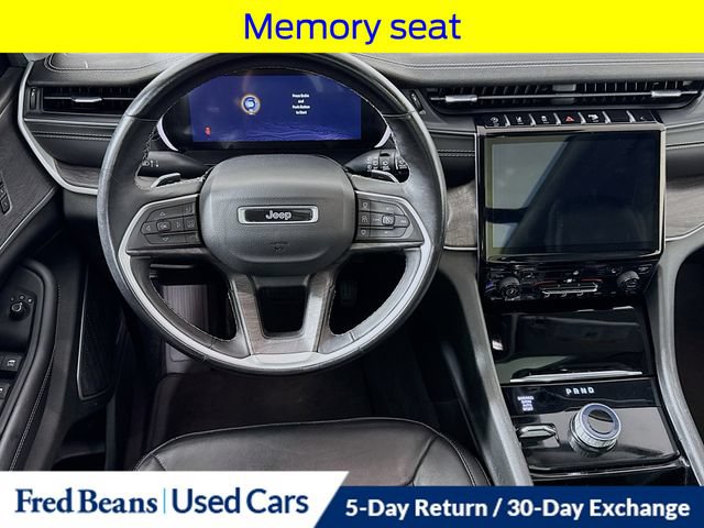 Used 2022 Jeep Grand Cherokee L Limited AWD/4WD image 30