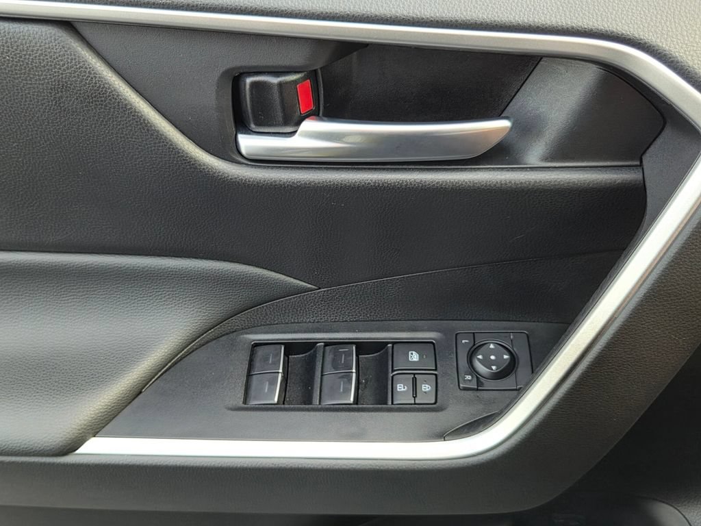 Certified 2025 Toyota RAV4 XLE Premium FWD image 28