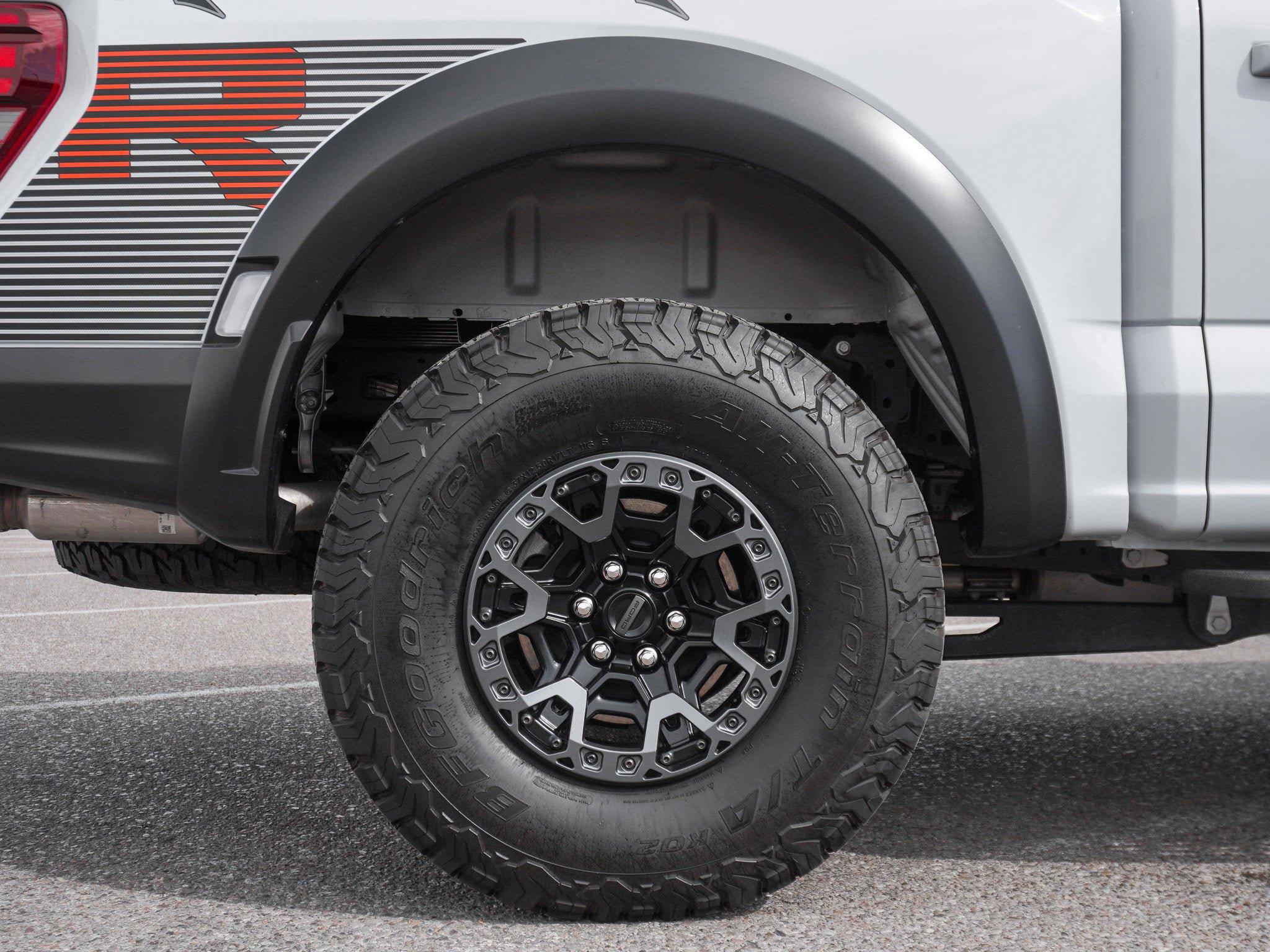 Used 2025 Ford F150 Raptor w/ Equipment Group 803A Raptor R image 12
