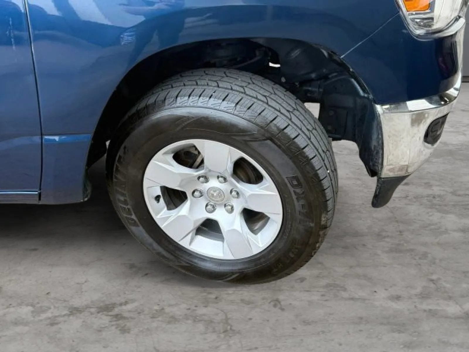 Used 2019 RAM 1500 Big Horn AWD/4WD image 38
