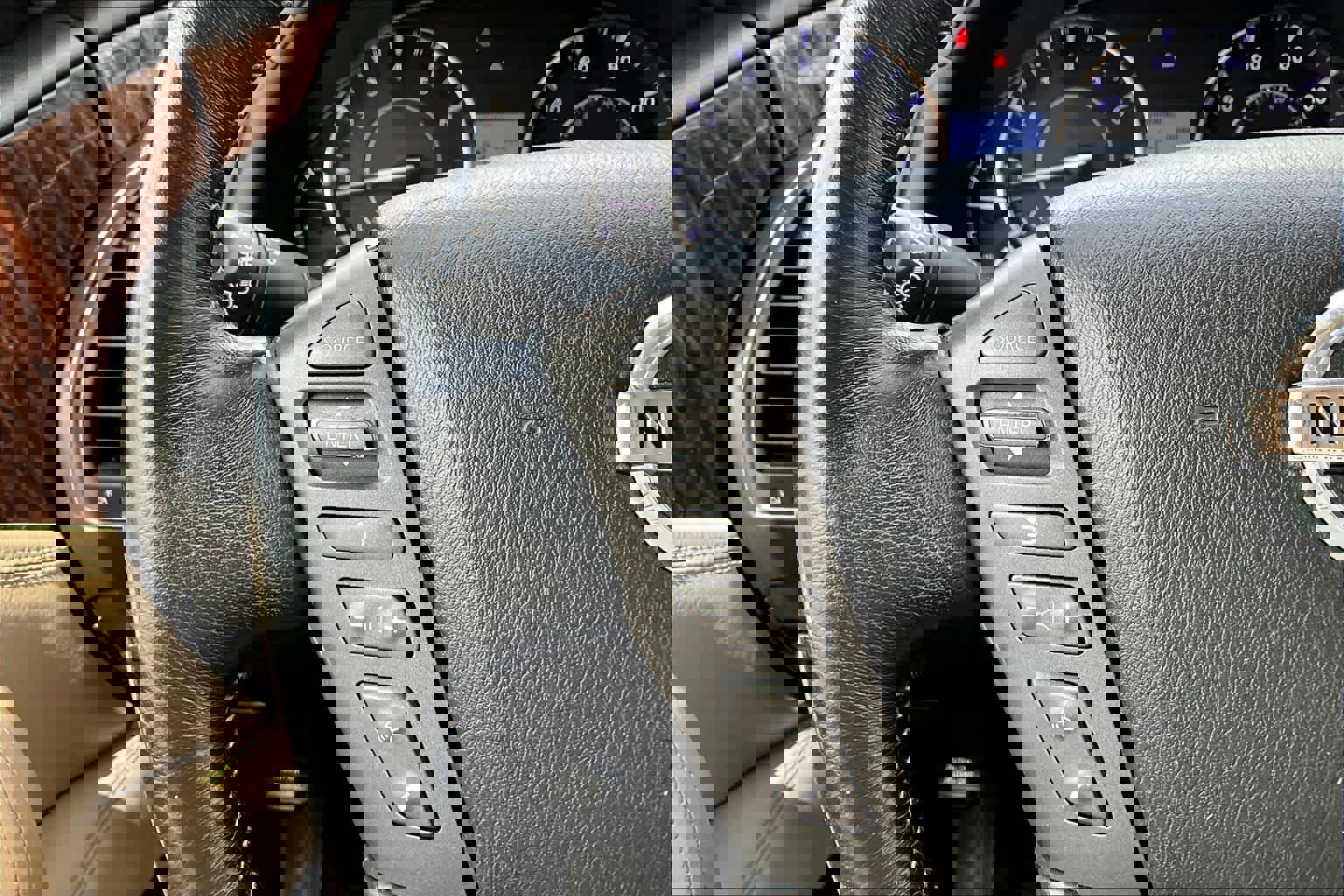 Used 2020 Nissan Armada Platinum w/ Captain's Chairs Package image 22