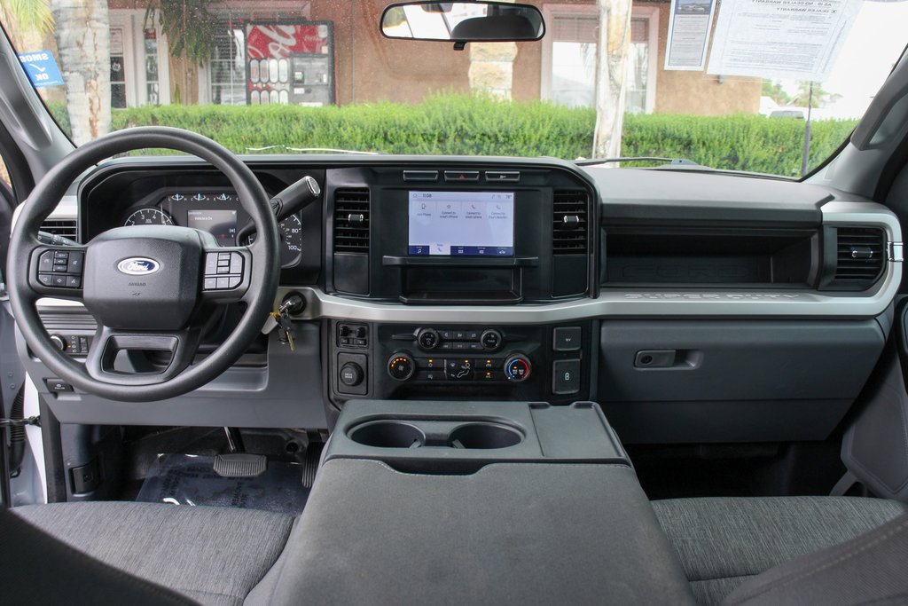 Used 2024 Ford F250 XL w/ XL Chrome Package image 29