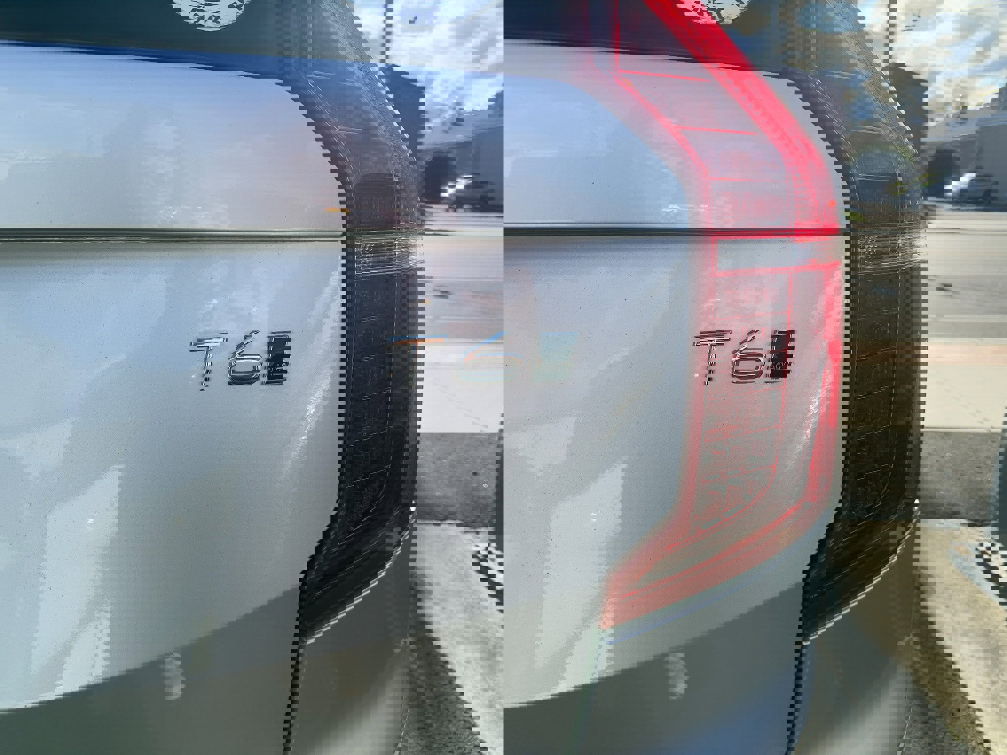 Used 2018 Volvo XC90 T6 Momentum w/ Convenience Package image 8