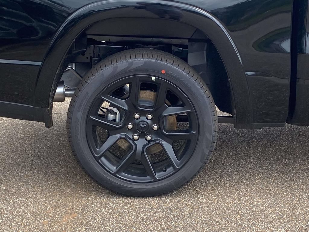 New 2026 RAM 1500 Laramie w/ Night Edition AWD/4WD image 8